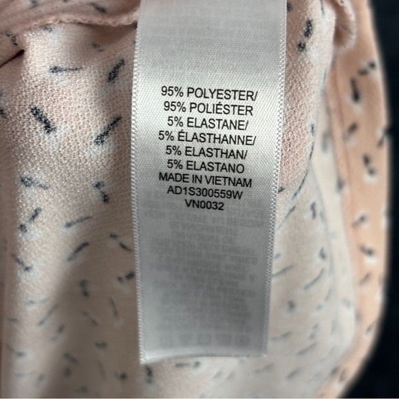 Adrianna Papell Cream Ruffled Flutter Sleeve Blouse Sz 1X - Picture 5 of 8